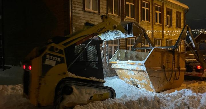 Pilsētā sākusies sniega izvešana