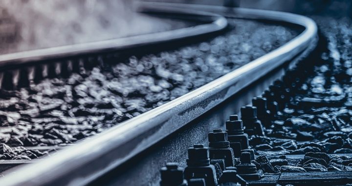 Vakar, 21. decembrī, Tukuma pusē uz sliedēm bojā gājis vīrietis