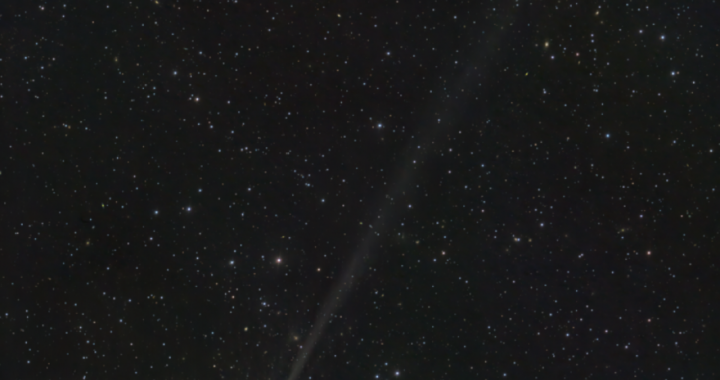 Zemei garām lido komēta