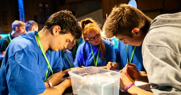 ‘FIZMIX Eksperiments’ pusfinālā – Jaunpils vidusskolas un Tukuma 3. pamatskolas komandas