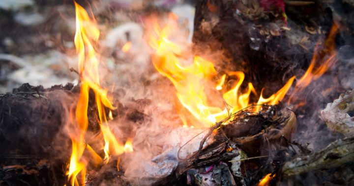 Smārdes pagastā deguši dzīvojamie vagoniņi