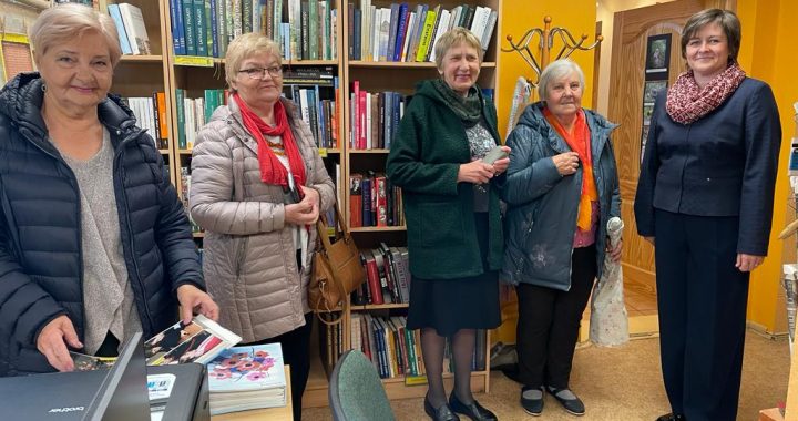 Sēmes bibliotēkai – 100