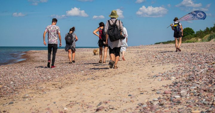 Apsekos jūras piekrasti. Aicina pievienoties!