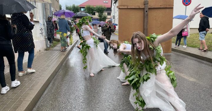 Mākslinieku iela aicina!/papildināts ar video/
