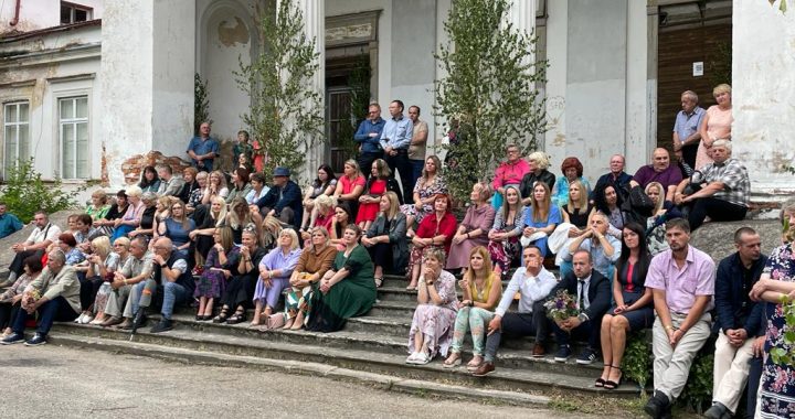 Salidojumā tiekas Zentenes skolas absolventi/foto un video/