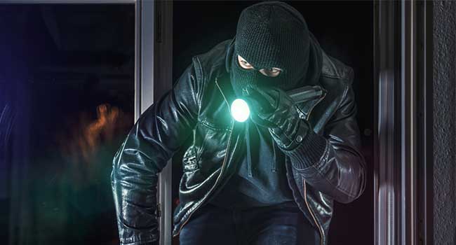 Irlavā nozagti dažādi instrumenti