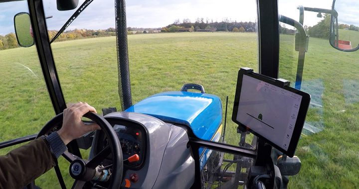 Lauksaimniekus aicina sargāt savu tehniku