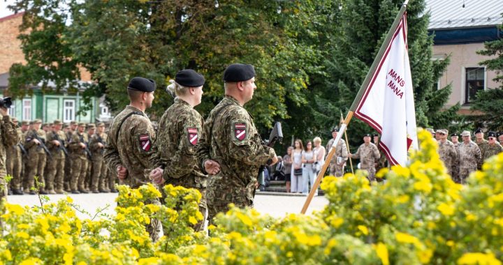 Zemessardzes parāde Tukumā