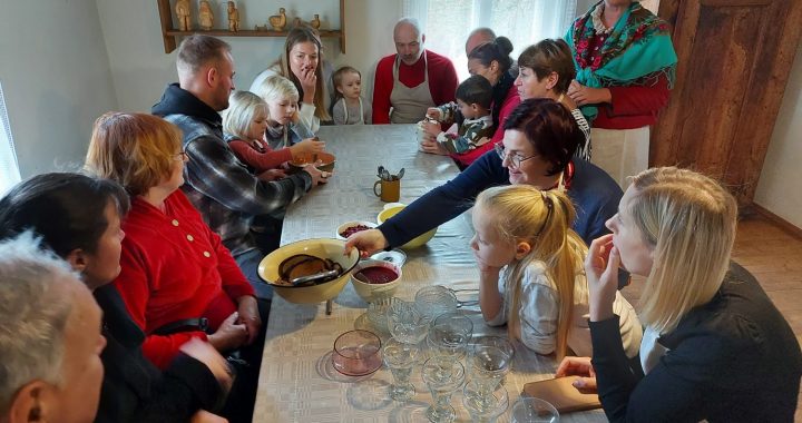 Uz «Bisniekiem» pēc Ambrozija