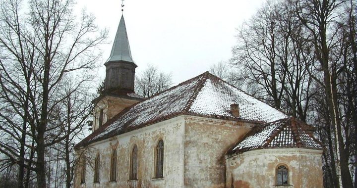 Ziemassvētku dievkalpojumi novada dievnamos