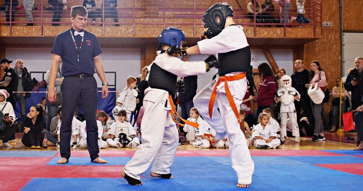 Sabilē aizvadītas karatē sacensības, kurās ražīgi pārstāvēti arī novada klubi