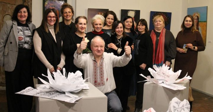 Izstādes «Stiprās sievietes» atklāšanā Tukumā