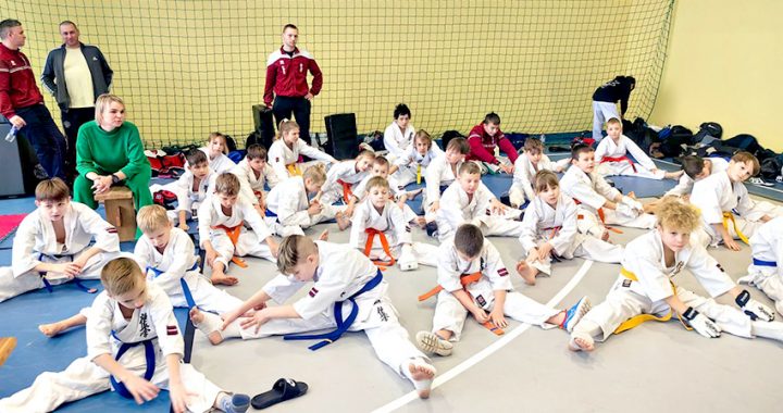 Karatisti ar panākumiem startējuši Lietuvā