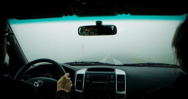 Policija Tukumā aptur «Audi» vadītāju 2,55 promiļu reibumā, kurš apdzīvotā vietā brauc ar 103 km/h