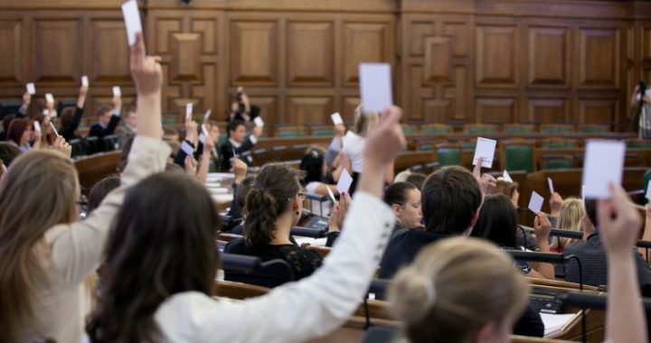 Noslēgušās 11. Jauniešu Saeimas vēlēšanas. Iebalsoti vairāki novadnieki