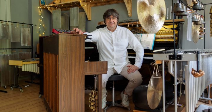 Komponists Jānis Lūsēns savā dzimšanas dienā sniegs koncertu Tumē