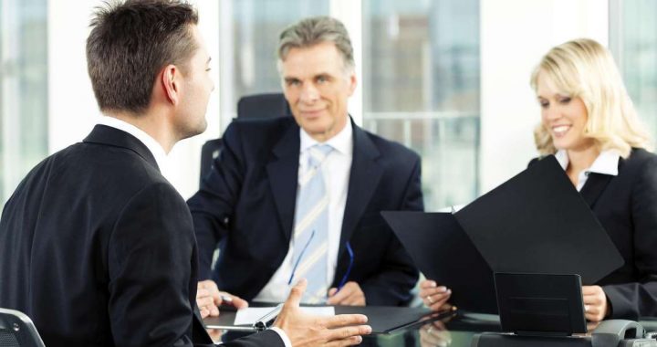 Ko izvēlēties – darbu klātienē vai tomēr attālināti?