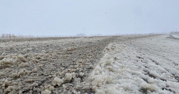 Pirmdien un otrdien ceļi var apledot; aicinām vērtēt ceļa seguma stāvokli un pielāgot tam braukšanas ātrumu
