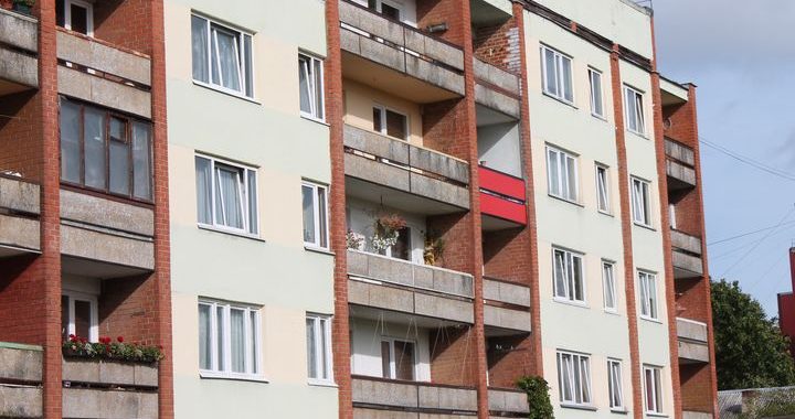 Saeima lems par iespēju dzīvokļu īpašniekiem mājai būtiskus jautājumus izlemt arī tad, ja daļa iedzīvotāju neiesaistās šo jautājumu risināšanā