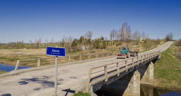 Vai jābrien pāri upei…?