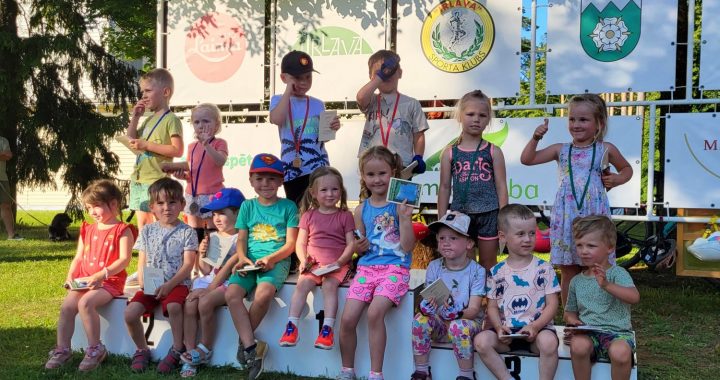 Vasaras svelmē Irlavā aizvadīts ikgadējais velokross