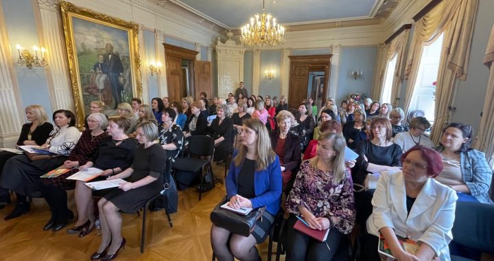 Tukumā norisinās  Izglītības un zinātnes darbinieku konference
