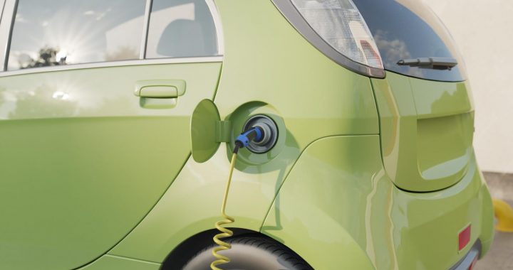 Uzlādes izmaksas pret degvielas izmaksām: kad elektroauto sāk atmaksāties?