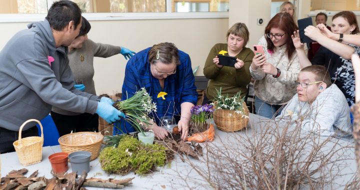 Apgūst filmēšanas pamatus un stāsta par savām nodarbībām/foto un video/