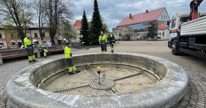 Gatavojas strūklakas atvēršanai. Visticamāk –  pēdējo reizi