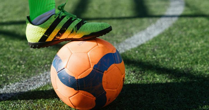 Spēlē futbolu un maini savu dzīvesveidu