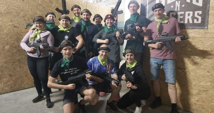 Piedzīvojumiem pilna diena ar kolēģiem Rīgā: dienas plāns neaizmirstamam team building pasākumam