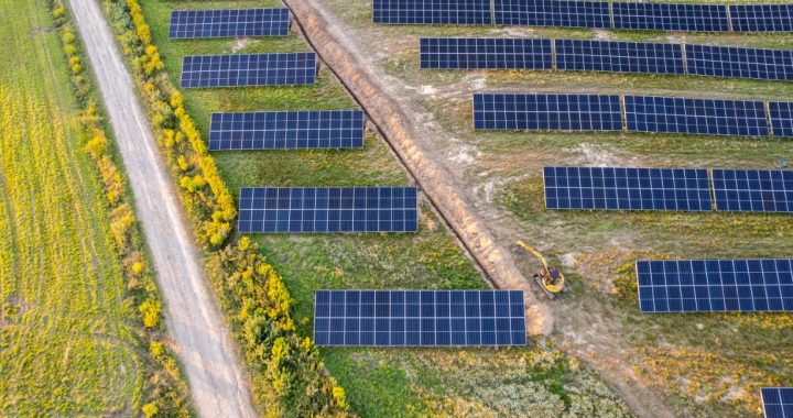 Turpinās «Ignitis Renewables» Tumes saules enerģijas parka būvniecības darbi