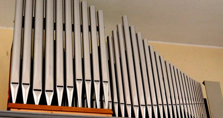 7. jūnijā atklās Pūres baznīcas ērģeles