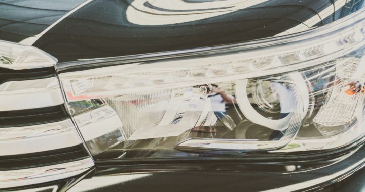 Pieci iemesli, kāpēc nomainīt halogēnos uz LED lukturiem