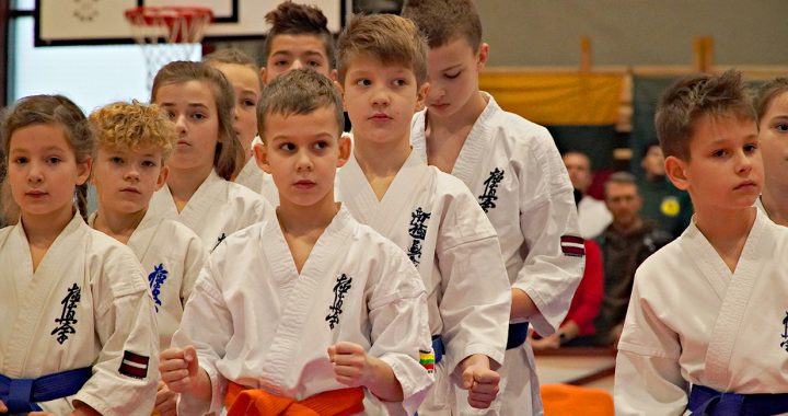 Aicina uz karatē sacensībām Tukumā