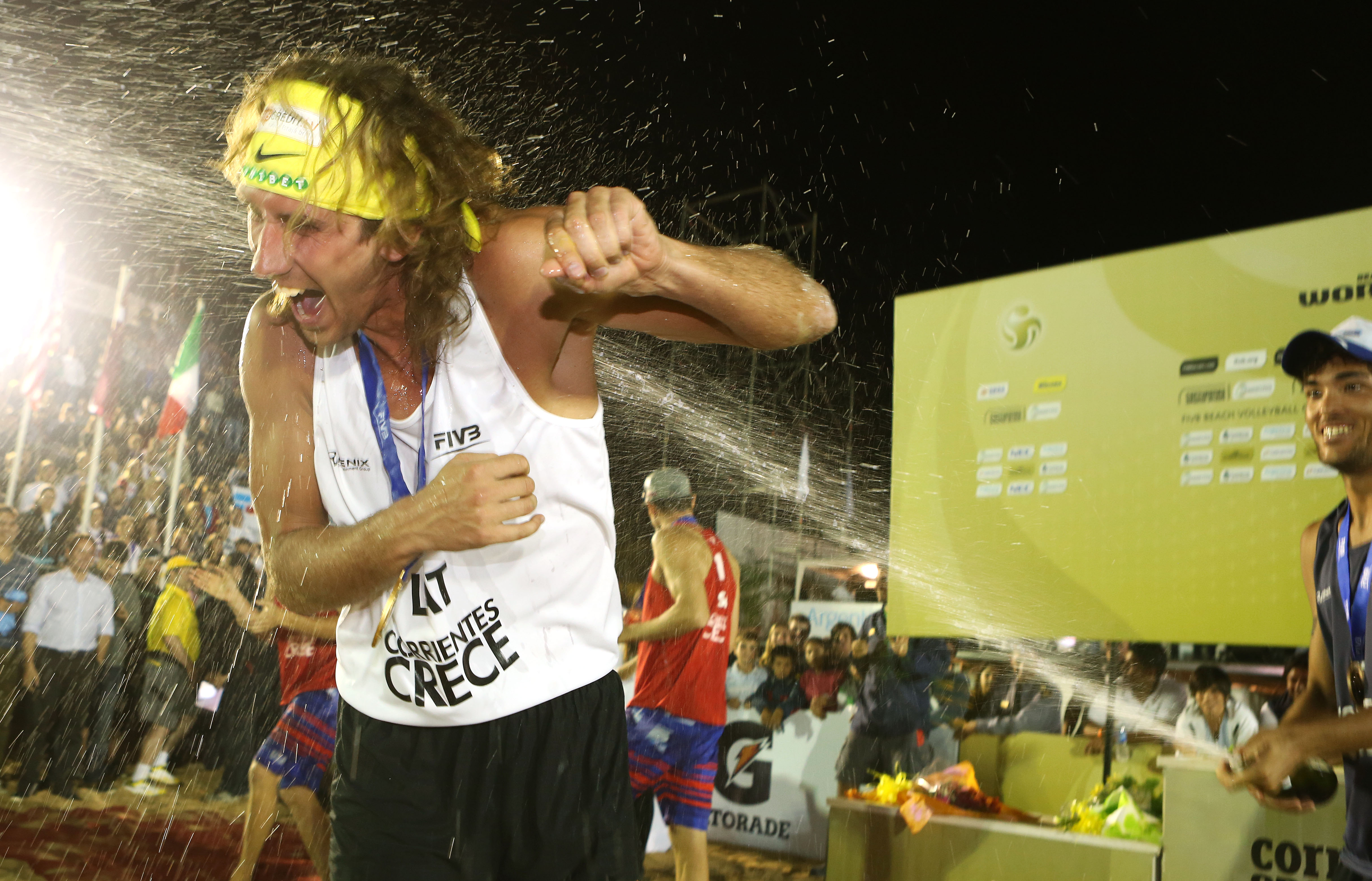 Aleksandrs Samoilovs šovakar atgriežas Latvijā