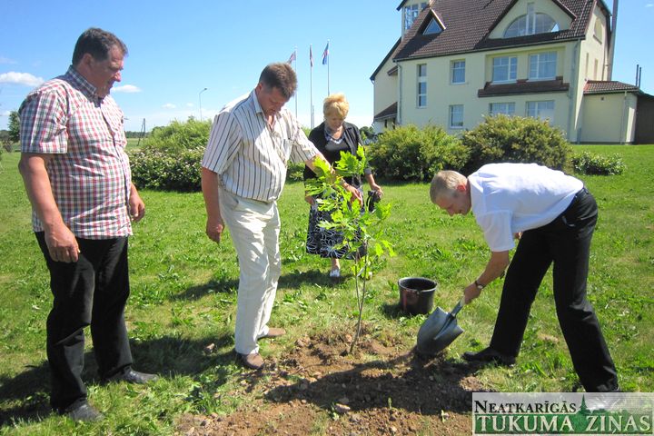 Atkārtoti par Engures novada domes priekšsēdētāju ievēl Gundaru Važu