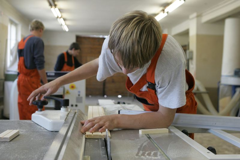 Darba devējiem NVA piedāvā apmācīt viņiem vajadzīgos speciālistus