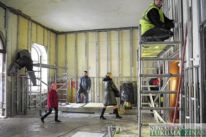 Dzelzceļa stacija «Tukums I» pārtop ātri, bet – grūti