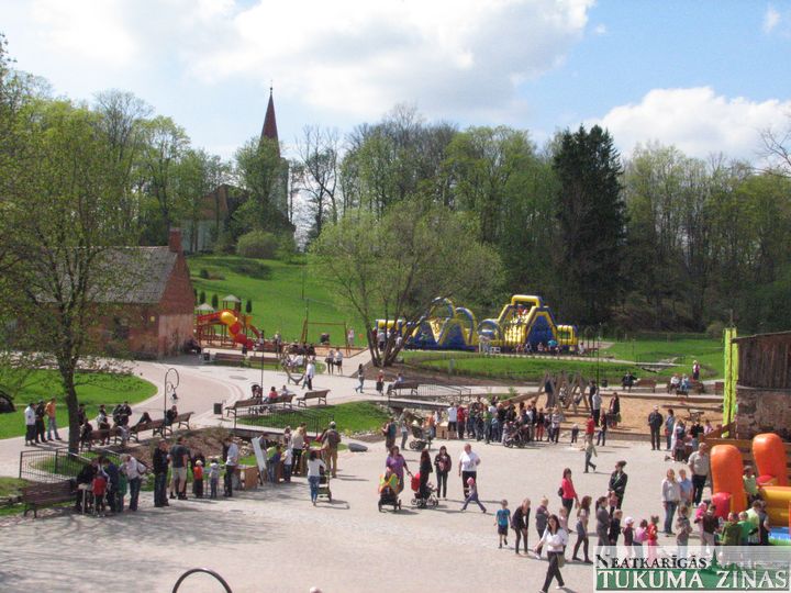 Ģimeņu svētki Kandavā /FOTO/