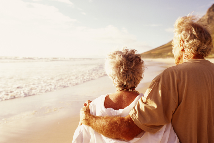 Izdienas pensiju saņēmējiem izsniegs bezmaksas apliecības