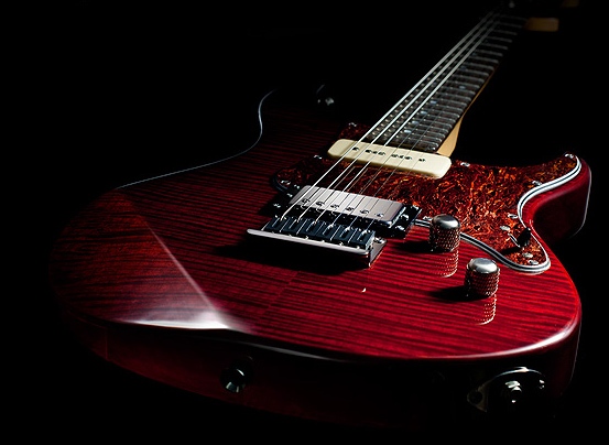 Jaunos ģitāristus aicina pieteikties konkursam «Guitar Battle 2013»