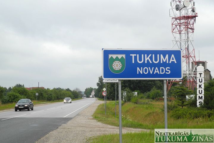 Jelgavas ielā uzlikta norāde «Tukuma novads»