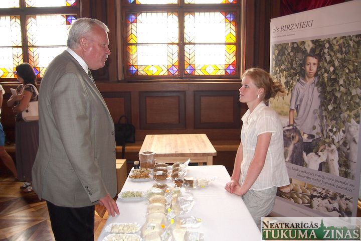 Kandavā notikusi pirmā reģionālā lauksaimnieku konference