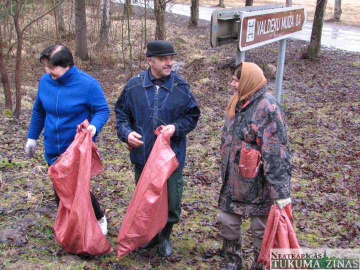Kandavas novadā lietus talciniekus nenobiedēja /FOTO/
