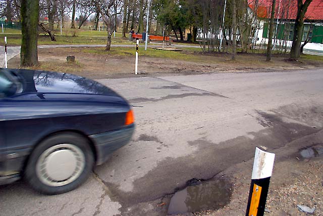 Kas brīdinās par “guļošo policistu”?