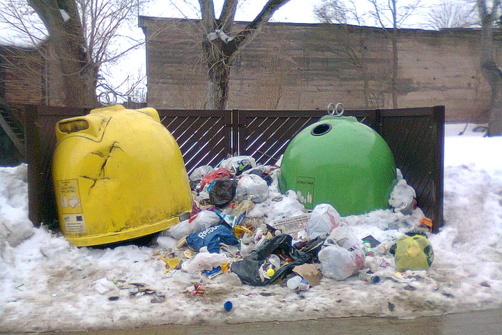 Līgumu ar sadzīves atkritumu apsaimniekotāju nenoslēdz