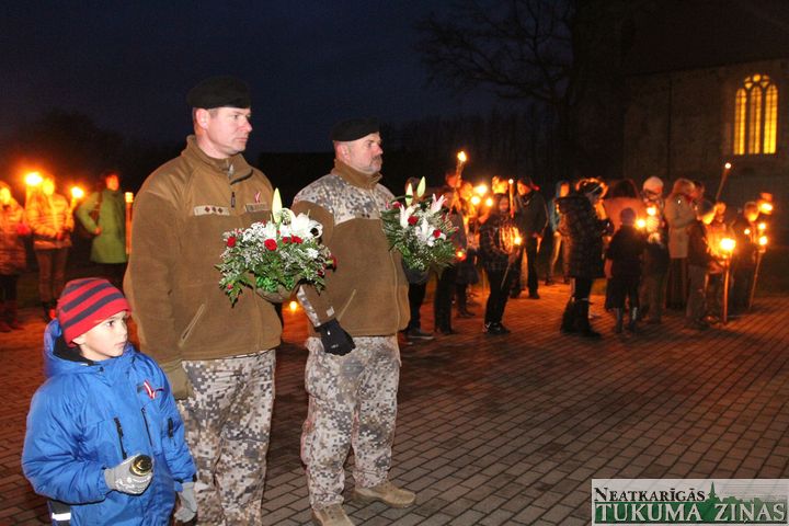 Lestenieki savus Lāčplēšus  godina