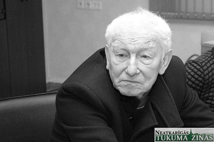 Mūžībā aizgājis dzejnieks Imants Ziedonis