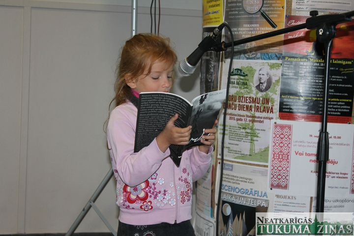 Notikuši jau piektie dzejas lasījumi «Sirds uz perona»